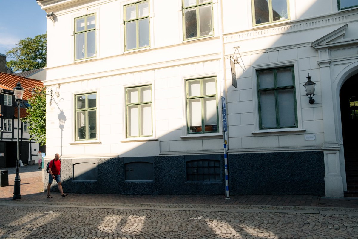 denti888's tweet photo. Walk 23 ©️
#streetphotography #StreetArt https://t.co/RsLeMOUUEP