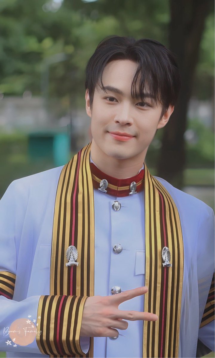 ยินดีกับบัณฑิตใหม่ป้ายแดงนะครับ 💐👨🏻‍🎓 

<a href="/BoomKrittapak/">Boom Krittapak</a> 
#BoomKrittapak