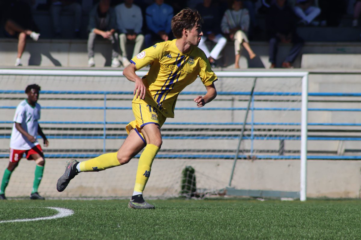 #AlcorB
Nos vamos al descanso con 0-0 tras una primera parte muy igualada y sin apenas llegadas de peligro a las áreas.
¡Lo buscaremos en la segunda parte de este derbi alcorconero! 💪🏼

#TodosConElAlcorB