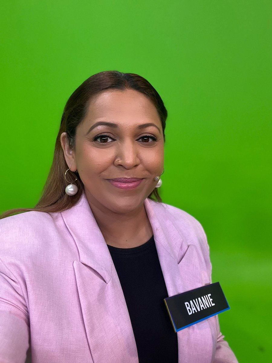 📺: 24th Sept / SHOWCASE Ch413 / 6pm 🙈

Family Feud showdown with the dream team!🥰
We come, we laughed but not sure if we conquered 🤪🙈 . Thanks wifey <a href="/ThanujaAnanthan/">Thanuja</a> for including me😘