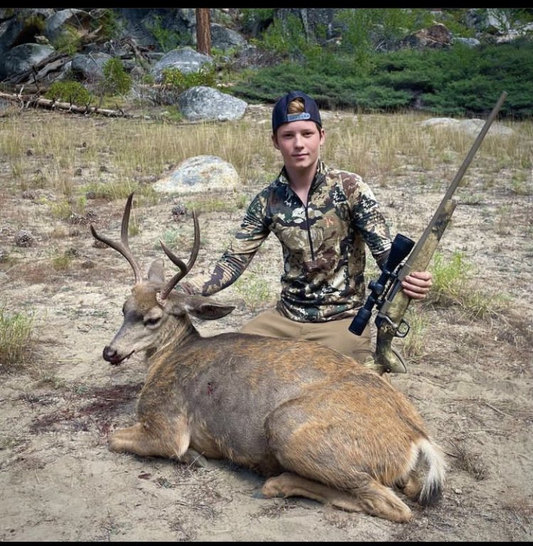 gmk_julie's tweet image. Left my 14 year old unsupervised while I went off to @G3Conference and in the space of 48 hours he shot his first buck and bear 😂