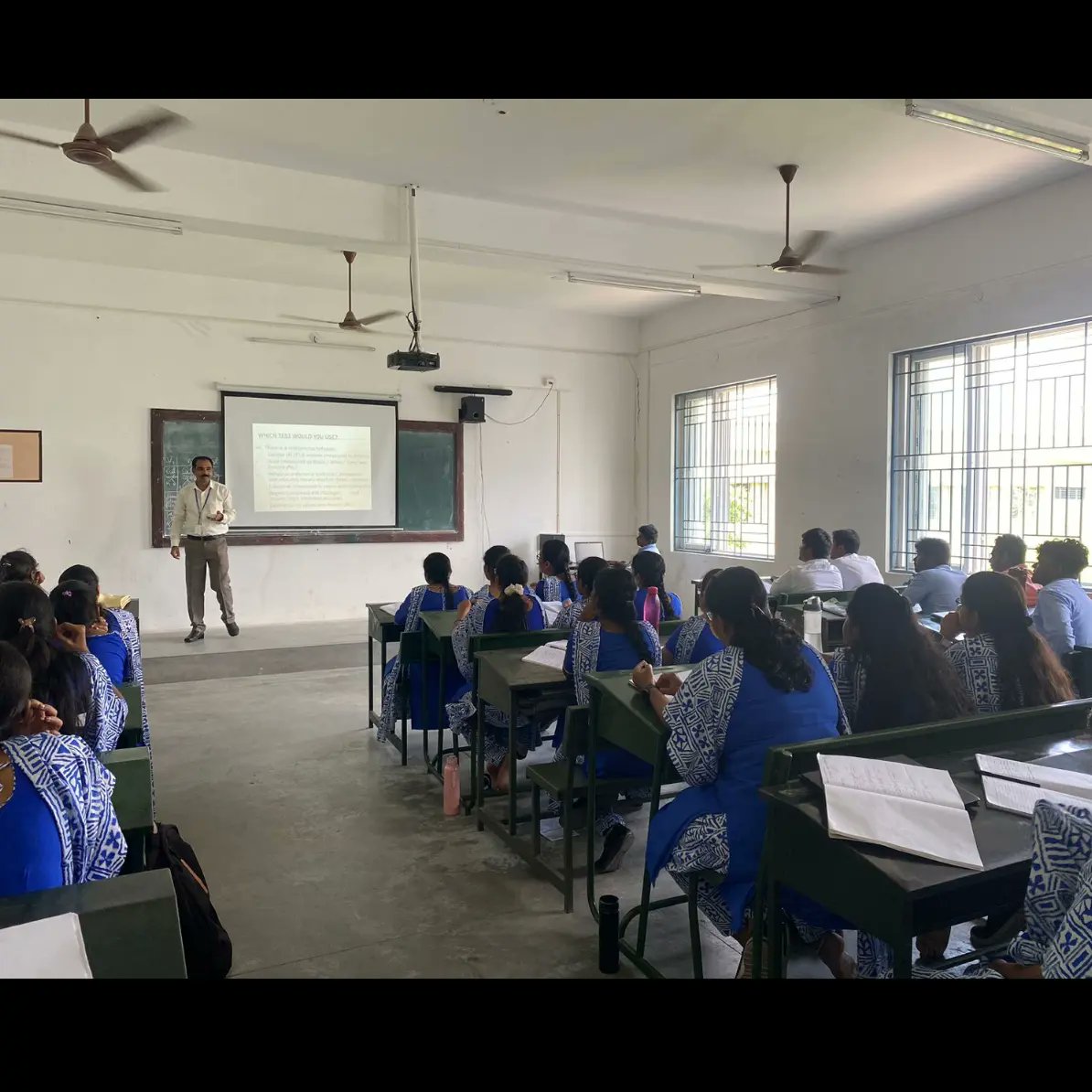 kongusocialwork's tweet photo. Kongu Arts and Science College, Erode, Department of Social Work organized a 2-day seminar on Social Work Research and Statistics from . Dr. L. Ranjit,acted as Resources Person in this Seminar.

#kascsocialwork #socailwork #social #work #kascmsw #msw #futuresocialworkers https://t.co/ztertqQG7N