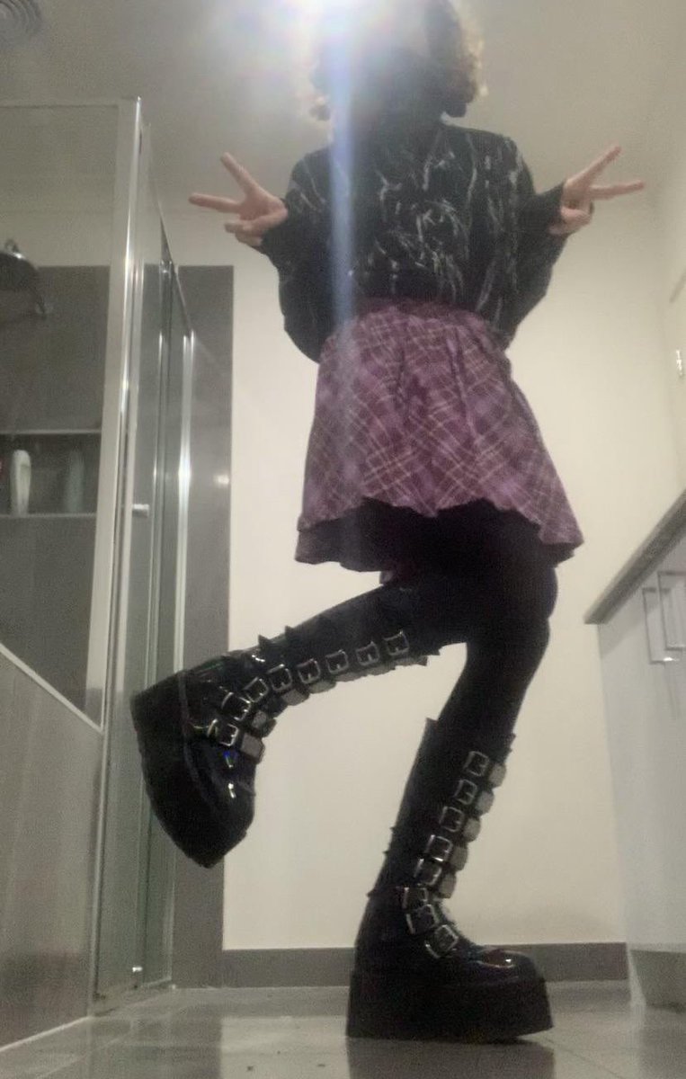 femboyember's tweet photo. Do you like my new skirt? #Femboy #nb #crossdressing #femfashion https://t.co/BD0w3dpcEk