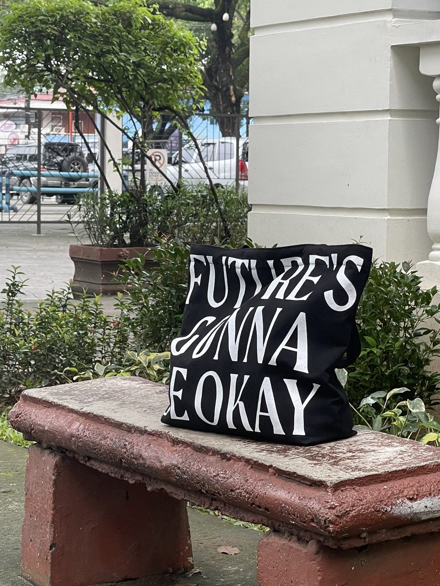daechwiprod's tweet photo. finally got this tote i’ve been obssessing over! thank you so much, @kookiex__1997 🥹💜 !! i super love the bag as in. waiting for ur future products. #carlenerkives_FEEDBACKS https://t.co/wGjU9fBbPo