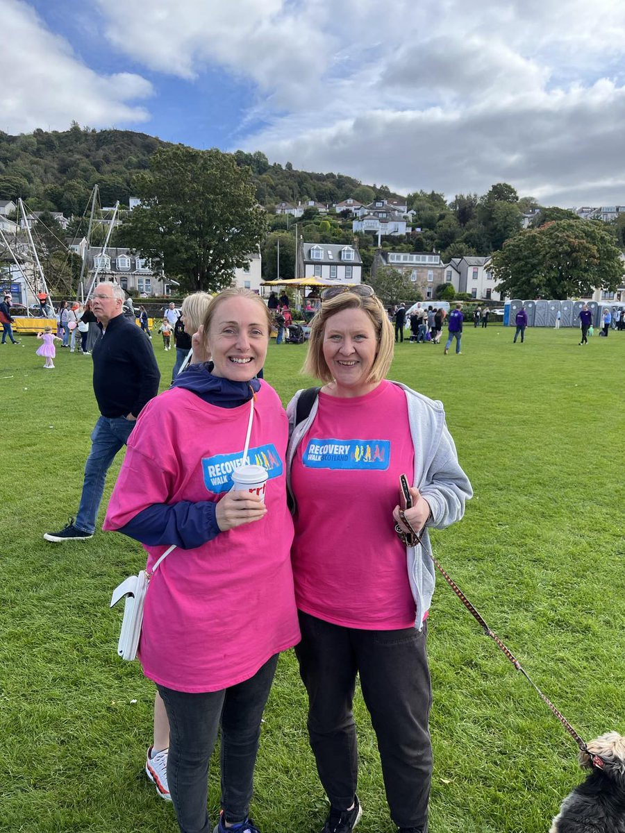 ea_adp's tweet photo. Great to see such a strong sea of pink as East Ayrshire landed in Greenock for this year's🚶‍♂️@RecWalkScot🚶‍♀️We had representation from groups across the EARN, including an amazing banner made in HMP Kilmarnock, all coming together as one 💜 
@eahscp @joGinHSCP @CJAyrshire https://t.co/1JOdG4ws2E