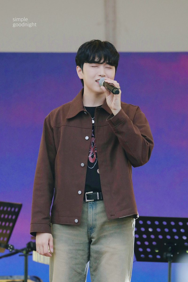 꾸모리 tweet media