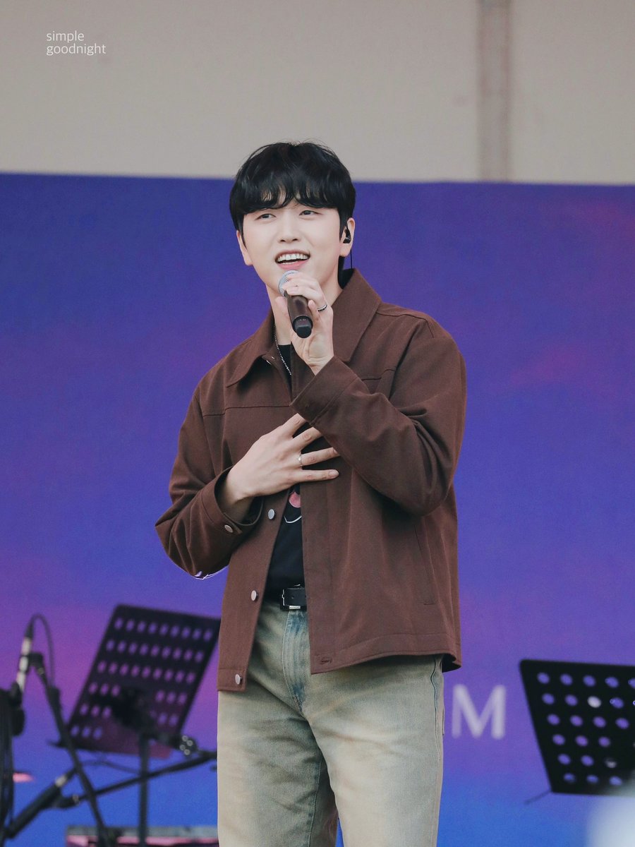 꾸모리 tweet media