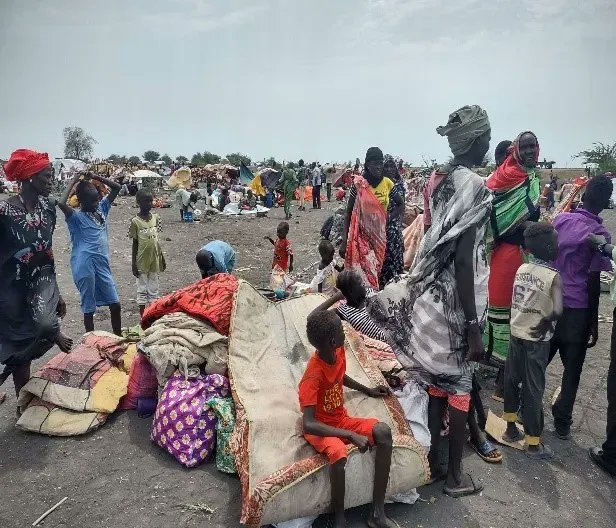 PopnMatters's tweet photo. #SouthSudan is a region battling with a humanitarian crisis that has displaced over 3 million people, & this is only compounded by the effects of climate change.
This is the complex landscape where our new #E2P partner, NWERO, is working.
https://t.co/9LK70cpGKo https://t.co/NkkmhTshx9