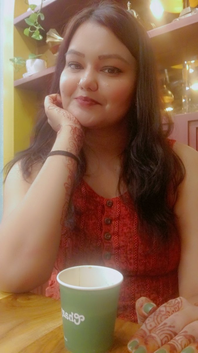 ShubhangiBjp's tweet photo. एक चाय और तुम इस ज़िंदगी के लिए काफी हैं ❤️❤️
#ambience
#Gurgaon
#Chayos
#chai https://t.co/DxanXTTdxt