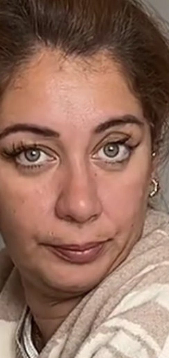 LiLith_mechante's tweet image. C&apos;est quoi ces cils de fou quelle a yasmina be3da  🤣🤣🤣 #stafftechnique #alrima