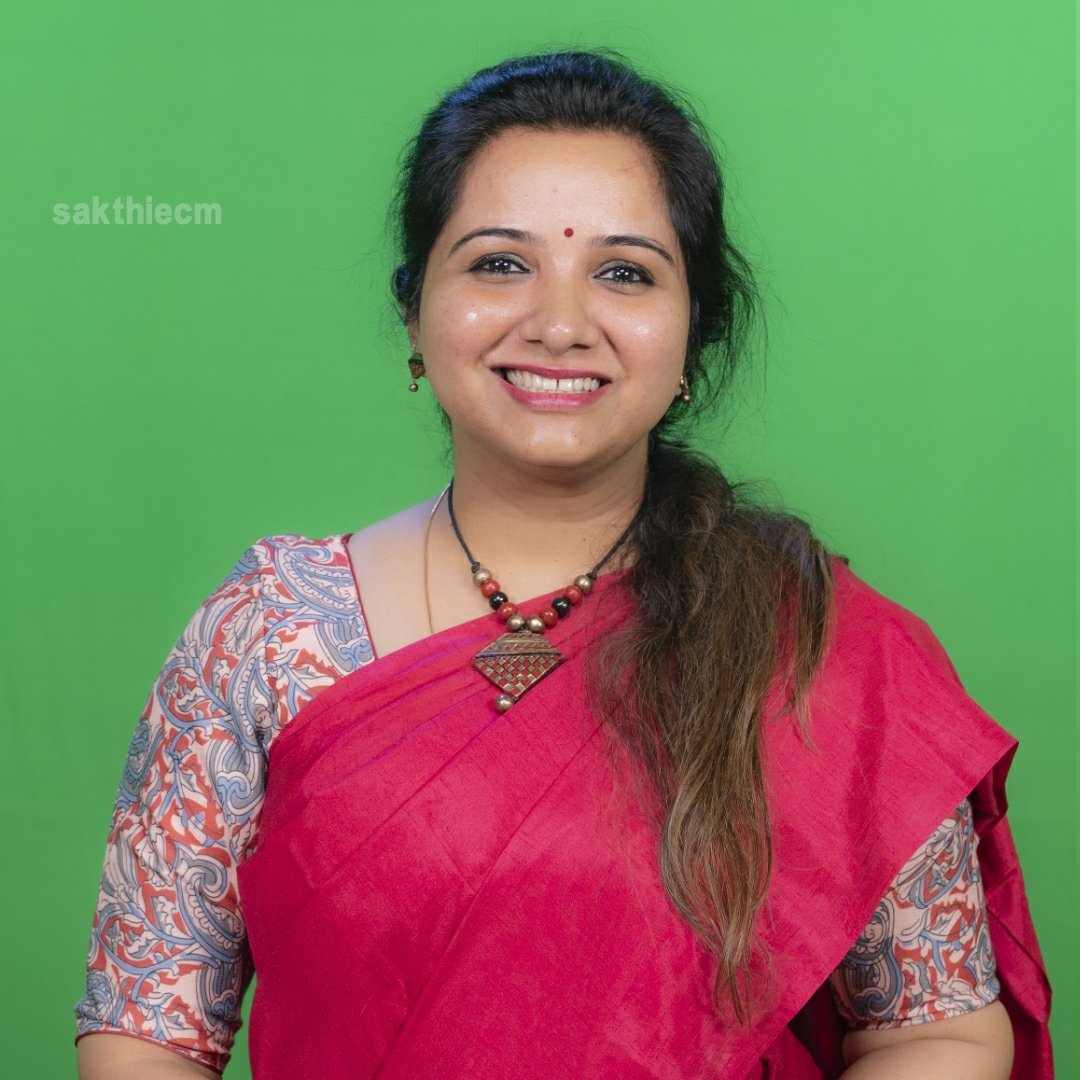sakthiecm's tweet image. Photoshoot _ Singer Mahathi
#phtooftheday #photoshoot #singer #tranding #viral #sakthiecm