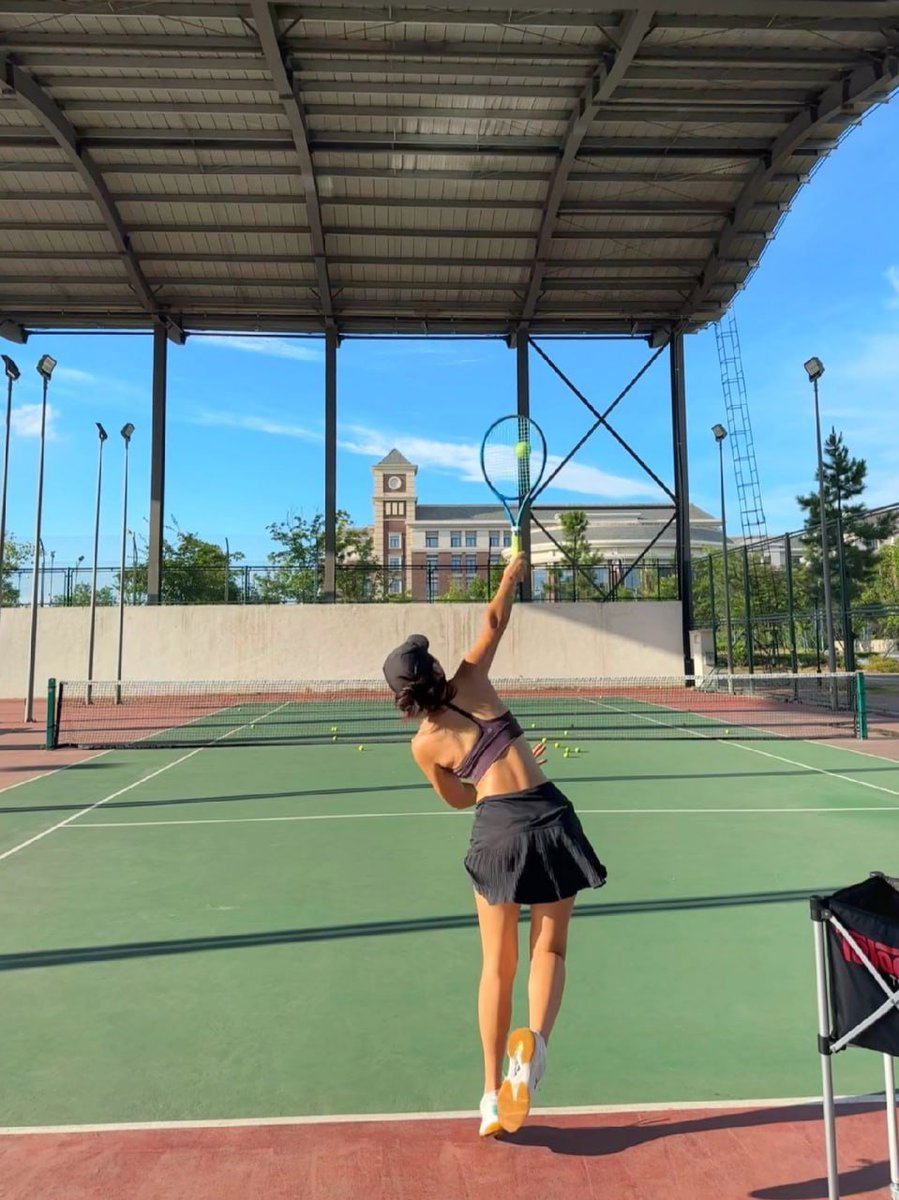 🎾 If you can't bear the defeat, one day you will realize that you have not become a winner