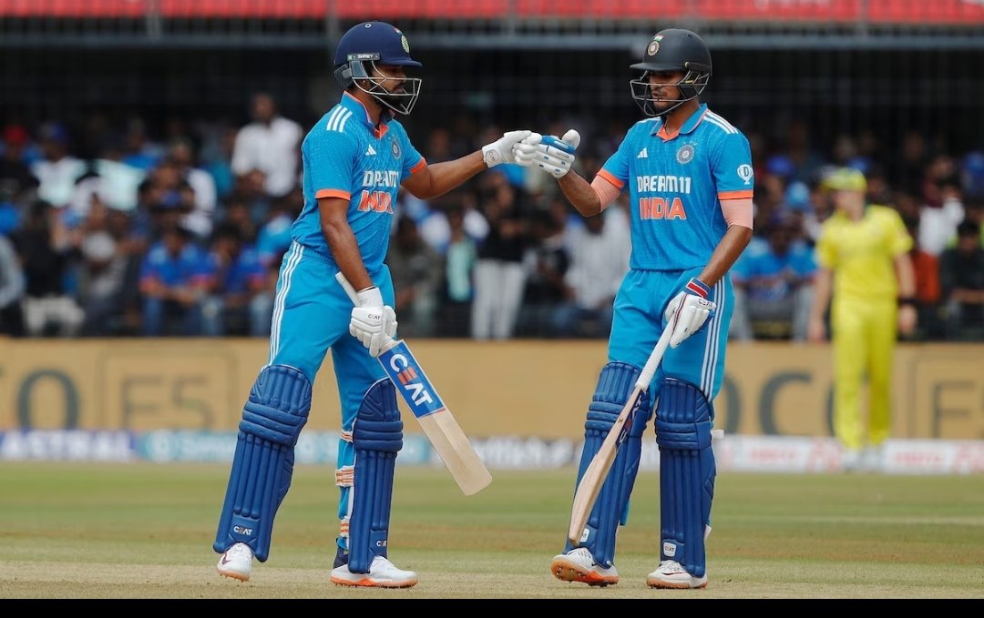 CprScalper's tweet photo. Great innings by both #ShreyasIyer and #ShubmanGill  

#INDvAUS https://t.co/Y4dfgvNfll