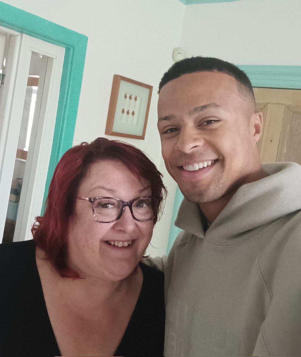 One of the few people I'd get up at 8 o'clock on a Sunday for!
Nearly ready to go 👊🏼