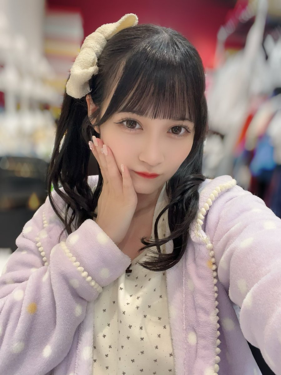 ツインテールしちゃったぁ〜💭💓