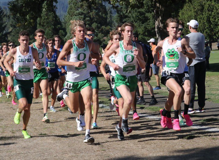 Hey wait @OregonTF; who’s that Aussie kid out the front of all those runners … and why the frog ?? 💪@AthsEssendon @AthsAust