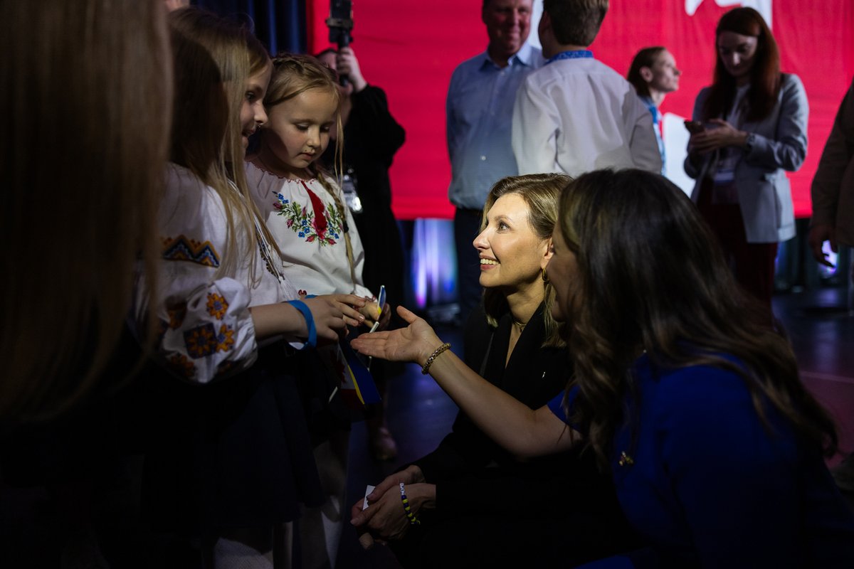 Love for Ukraine has no borders. Its power unites our people and gives them confidence wherever they are. I reassured in it once again looking at Ukrainians — adults and children — in Canada. They make it feel like home. Thank you for your warm welcome, Canada! See you soon!🇨🇦🇺🇦
