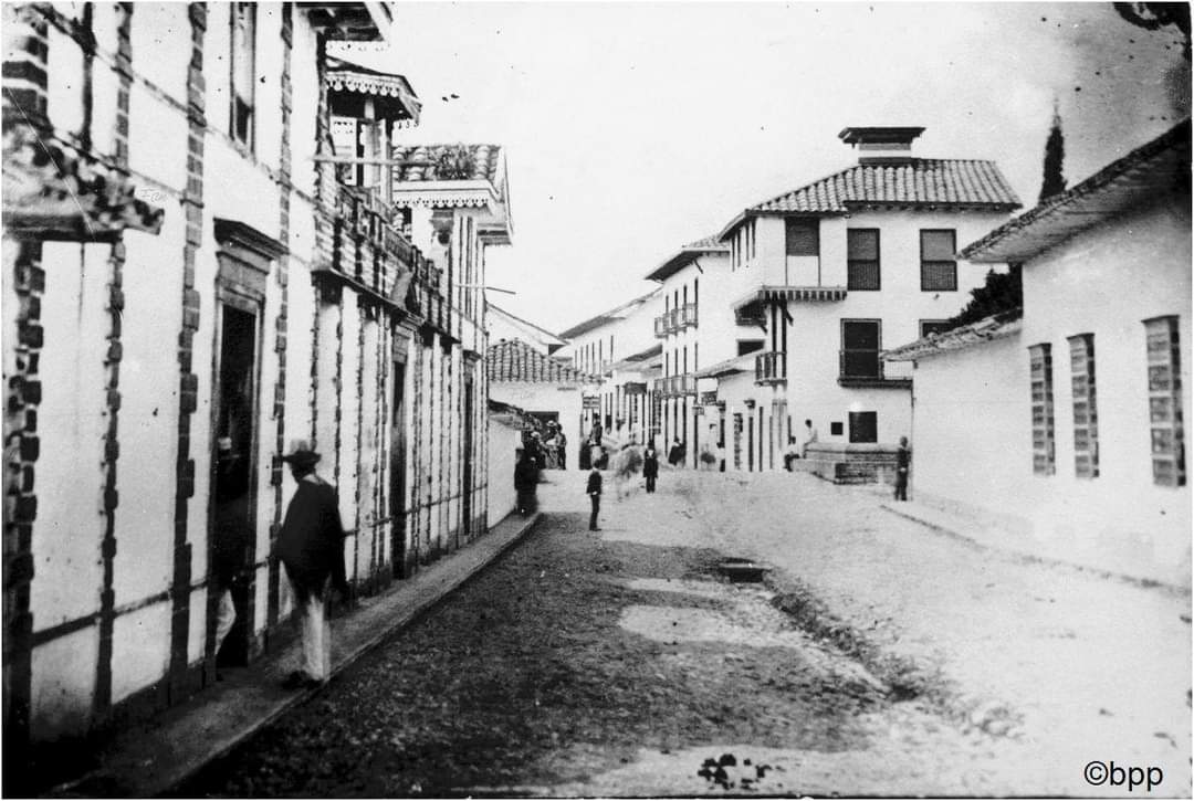 Junín en la #MedellínDeAntaño Medellín.