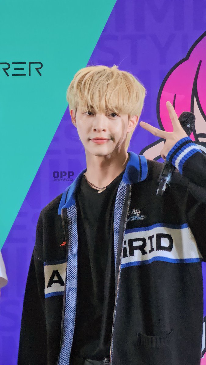 ศิลปินก็น่ารักซะด้วยสิ แฟนคลับอย่างเราก็ว้าวุ่นเลยทีนี้ 
#oppopp #oppmee
#THE7_TH #ANIMELIFESTYLE #THE7