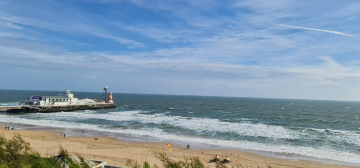 clare_bracey's tweet image. beautiful day in Bournemouth for #LibDemConference Hoping to have some good conversations about children's social care and what needs to change for children and young people over the next few days