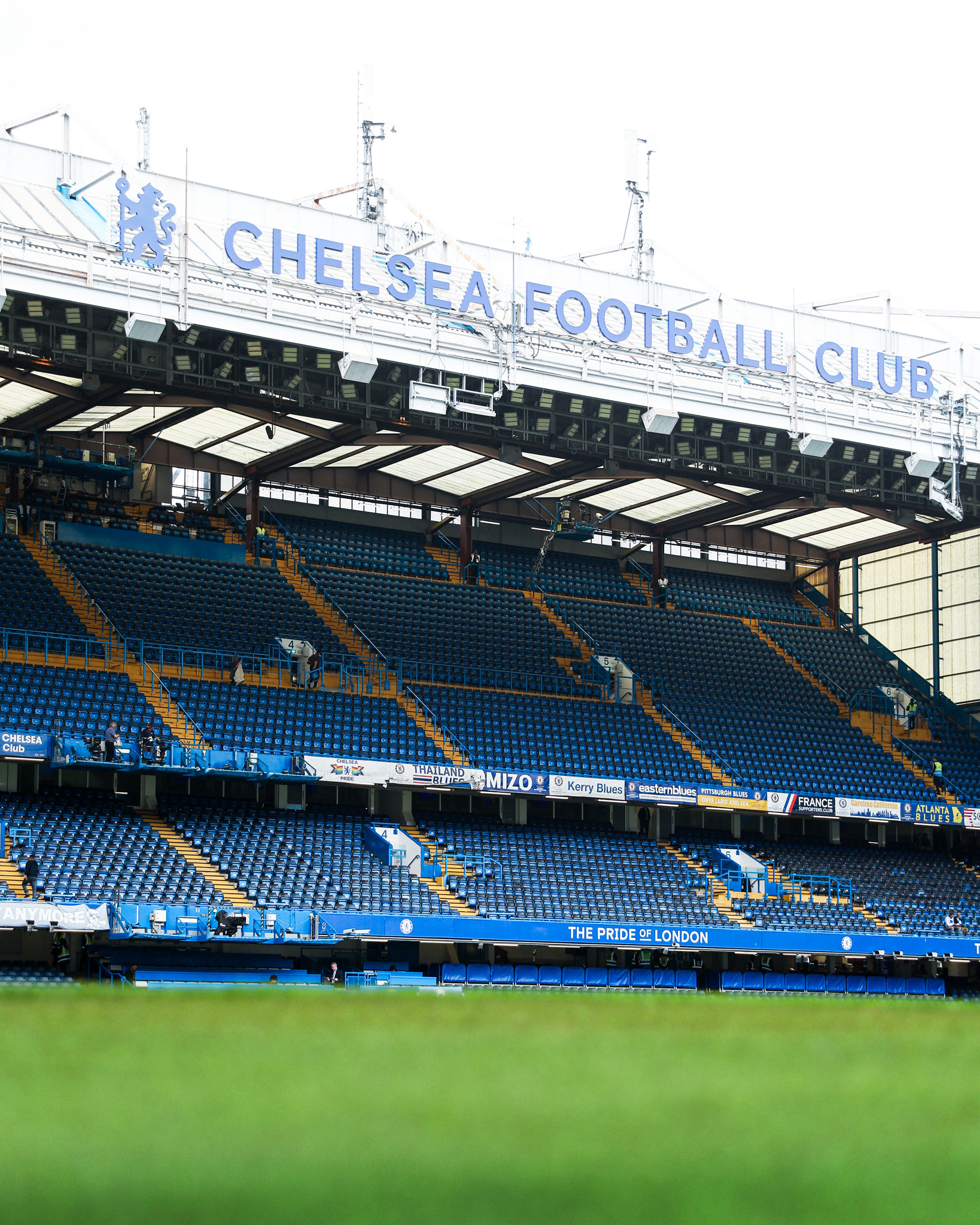 Chelsea Europe - London Derby👊 Blues have arrived at Stamford