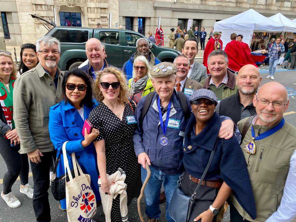 Gary Dixon tweet media