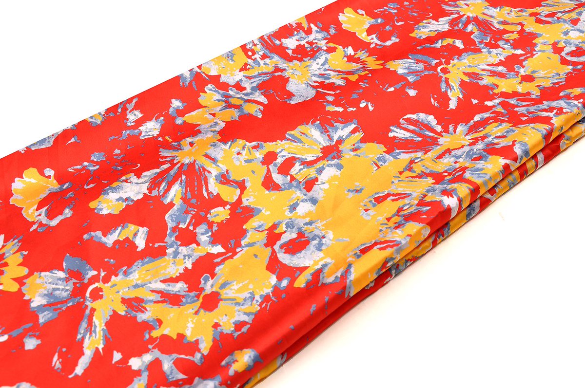 patrickayanski's tweet image. Get  your Ayanski fabrics, available in our stores now. 5 yards available

Whatsapp: 09094975530

Go through our page and you'd definitely see what you like #AyanskiFabrics #PatrickAyanski