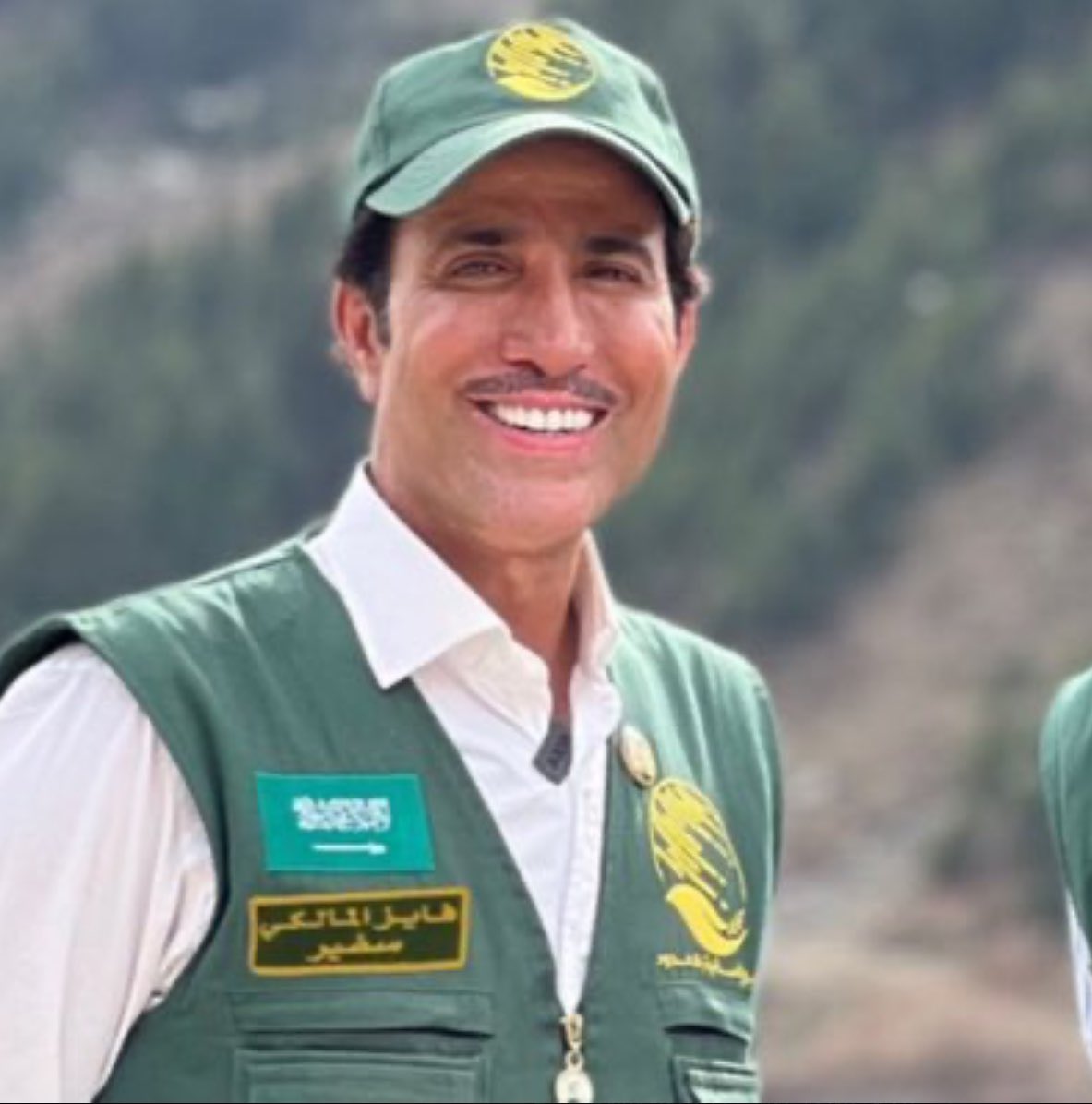 SEEM9K's tweet image. انتهت الحكاية واغلق الكتاب "ابطال القصة"