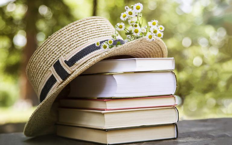 Bir kez kendini bulmuş olan kişinin bu yeryüzünde yitirecek bir şeyi yoktur artık. Ve bir kez kendi içindeki insanı anlamış olan bütün insanları anlar.  
-Olağanüstü Bir Gece, Stefan Zweig