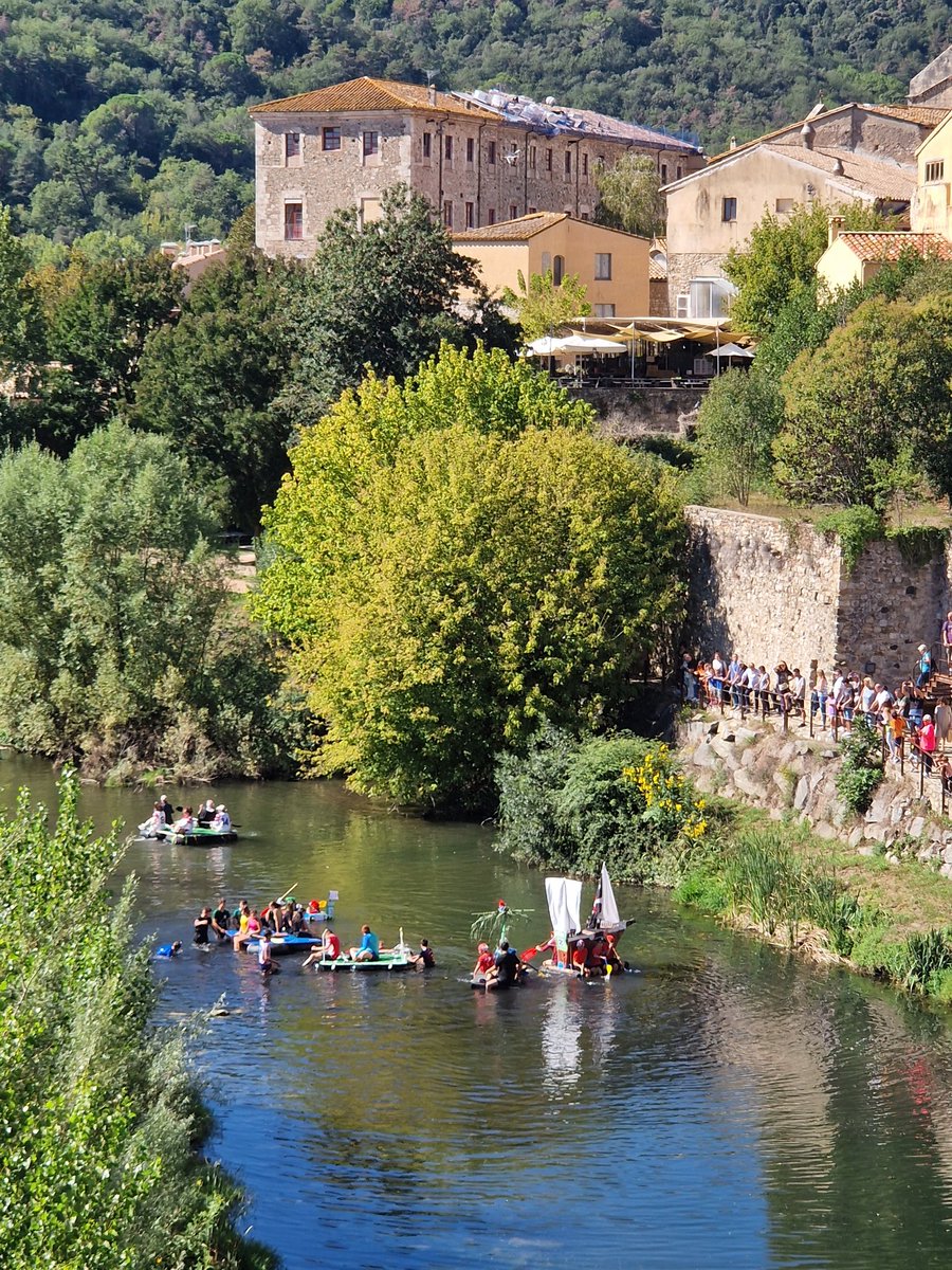 martaroca6's tweet photo. 36é Remigius Fluvii🚣
Tradicions de poble!
#fempoble @Aj_Besalu https://t.co/Sp4NVJOjlm