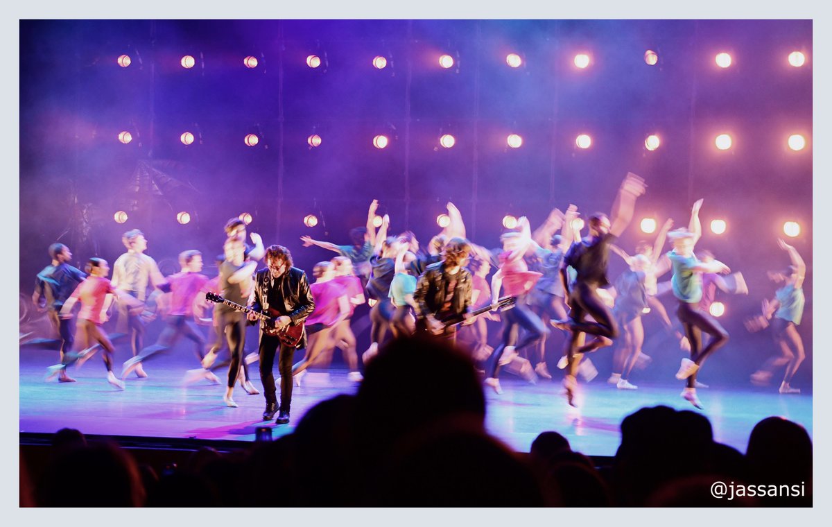 jassansi's tweet image. Black Sabbath co-founder and Music Legend @tonyiommi made a surprise entrance at the @BRB production &apos; @BlackSabbath - The Ballet&apos; delighting fan&apos;s in attendance @brumhippodrome  

This was a global first for a marriage between Heavy Metal and Ballet and the vision of…