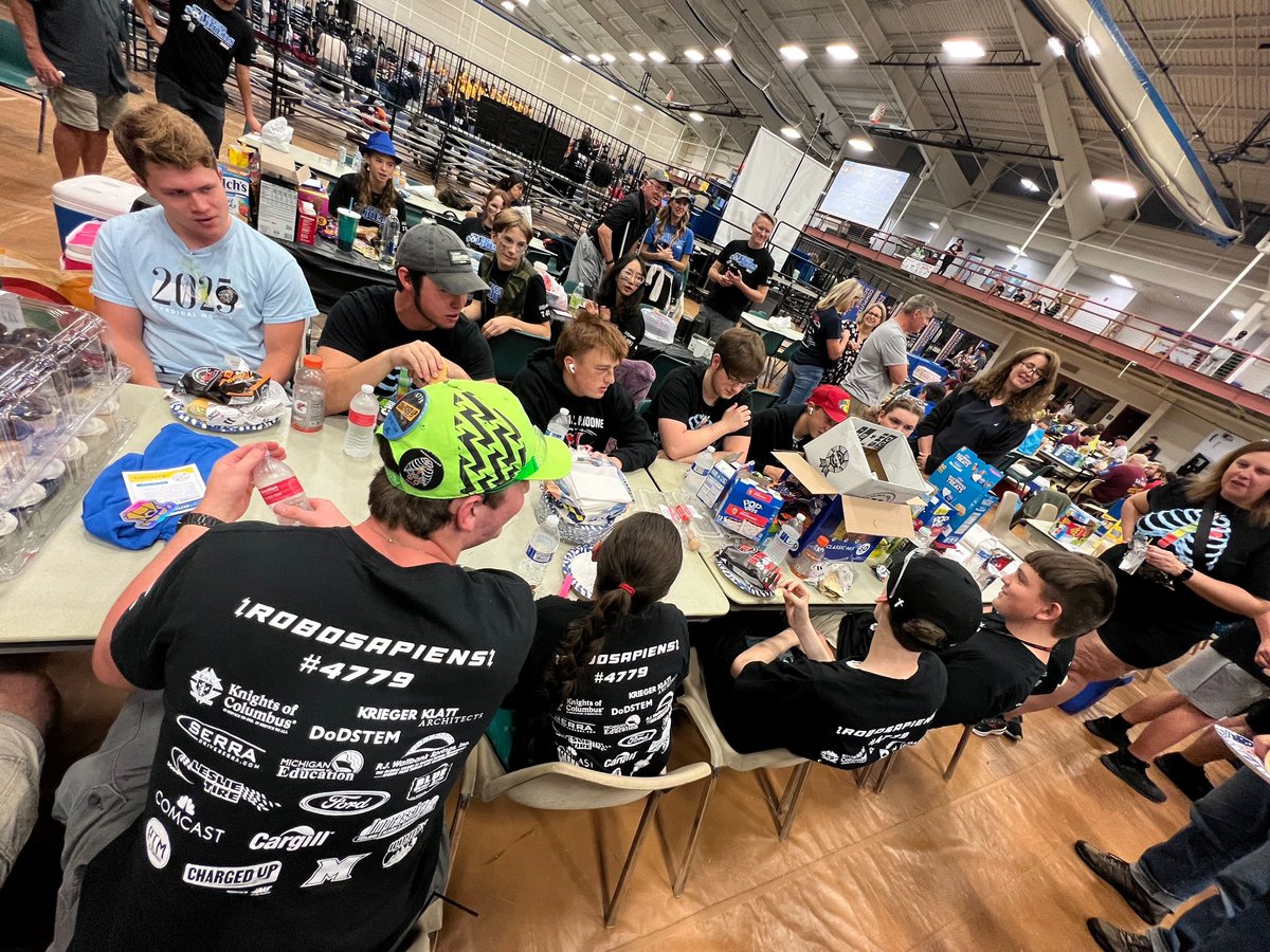 RoboSapiens 4779 tweet media