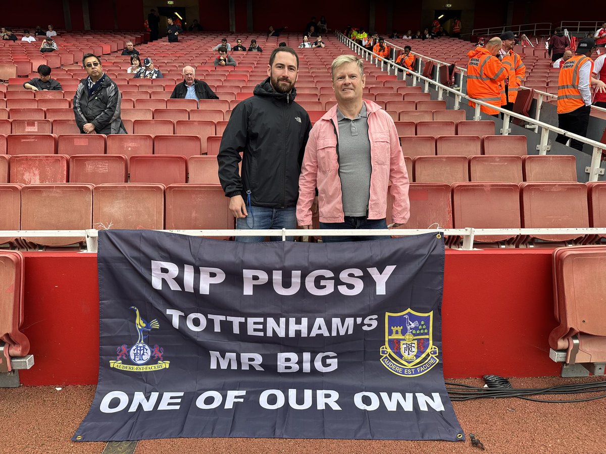 Bringing the big fella the emirates for one last game RIP PUGSY 💙 #COYS #THFC #ARSTOT #NLD