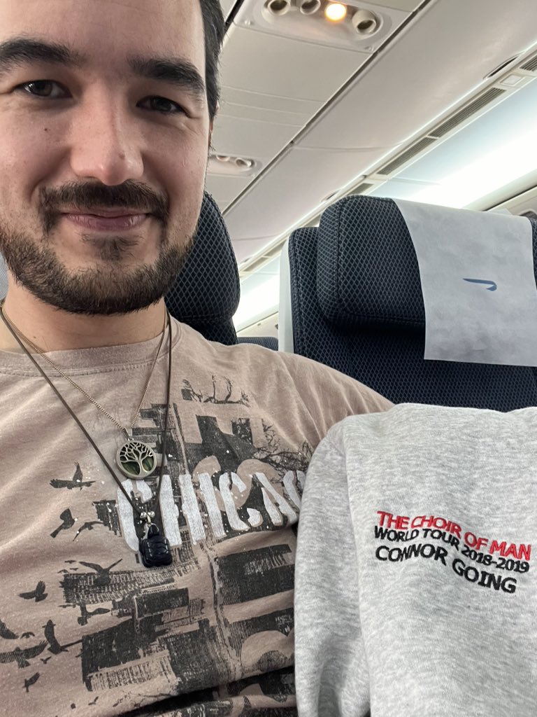 ConnorGoing's tweet photo. 5 years on from our first visit to the States - the tour goes on… Tampa let’s be having ya!! 🙌🏽🎭🍻🎶🇺🇸
.
.
.
@choirofman 
@StrazCenter 
#thechoirofman #strazcenter #tampa #florida #tampabay #usa #world #tour #travelpub #thejungle #choirofman https://t.co/xQBve9k4Y2