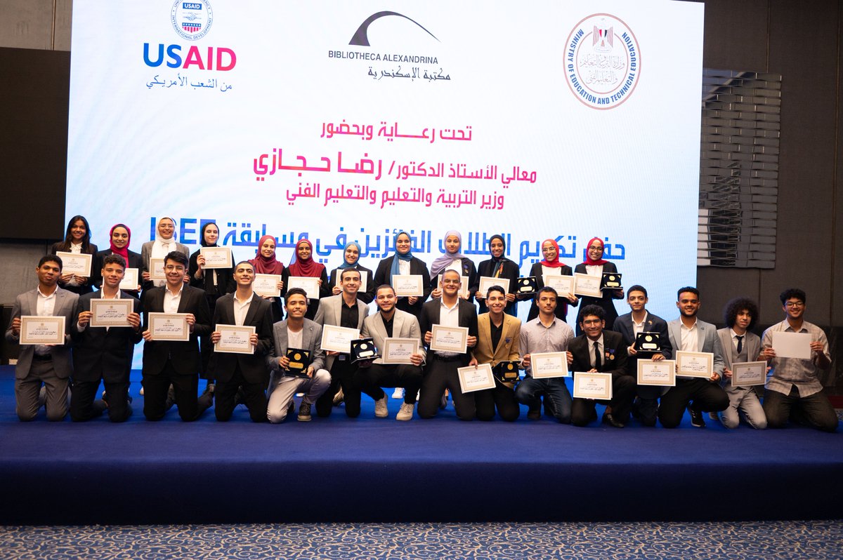 🏆🏆USAID Mission Dir. Sean Jones joins @MoeteEg’s Minister Dr. Reda Hegazy, to celebrate brilliant Egyptian students who won at #ISEF2023, the world’s largest pre-college science & engineering competition! USAID proudly supports Egypt's brightest students to compete in #ISEF.