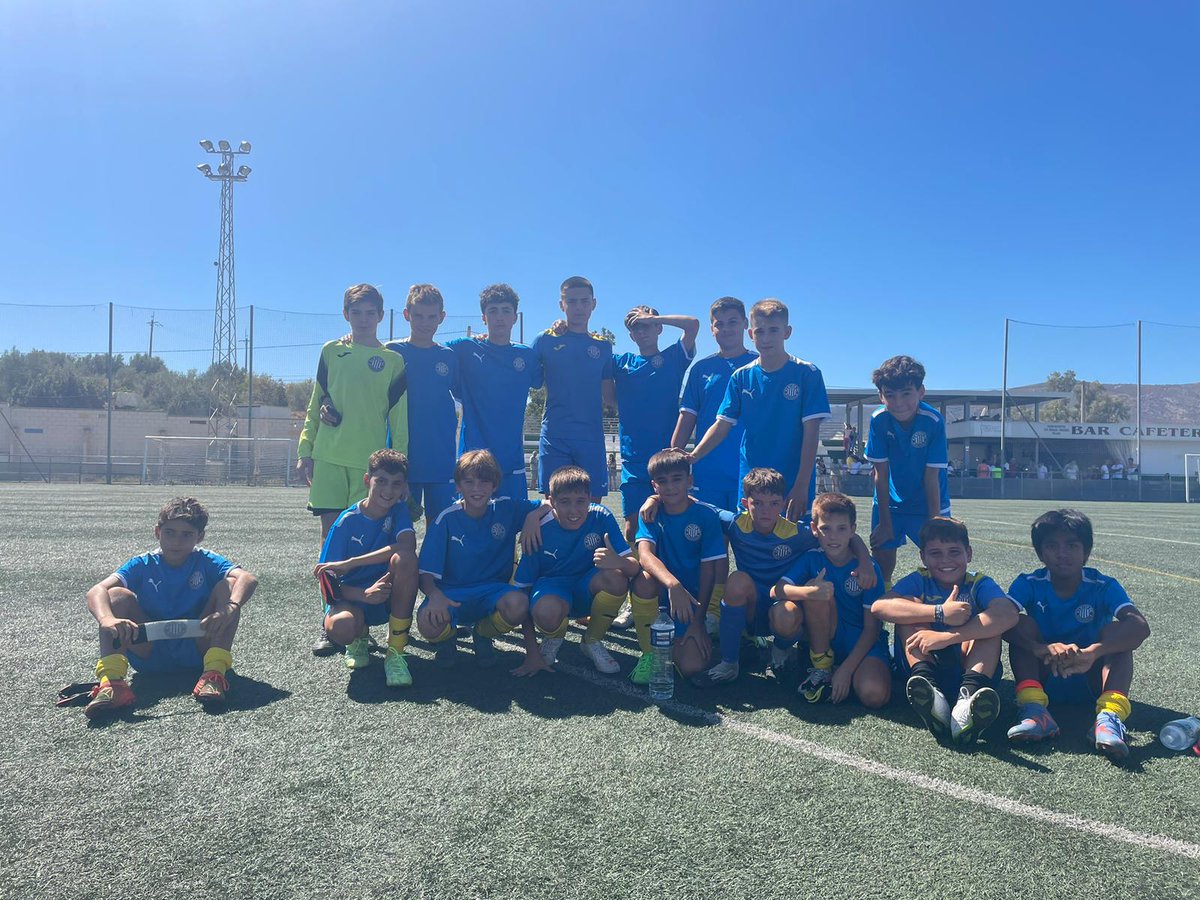 AlbionFC_EA's tweet photo. Infantil A 🔵⚽❤️ https://t.co/8vdctEVkKo