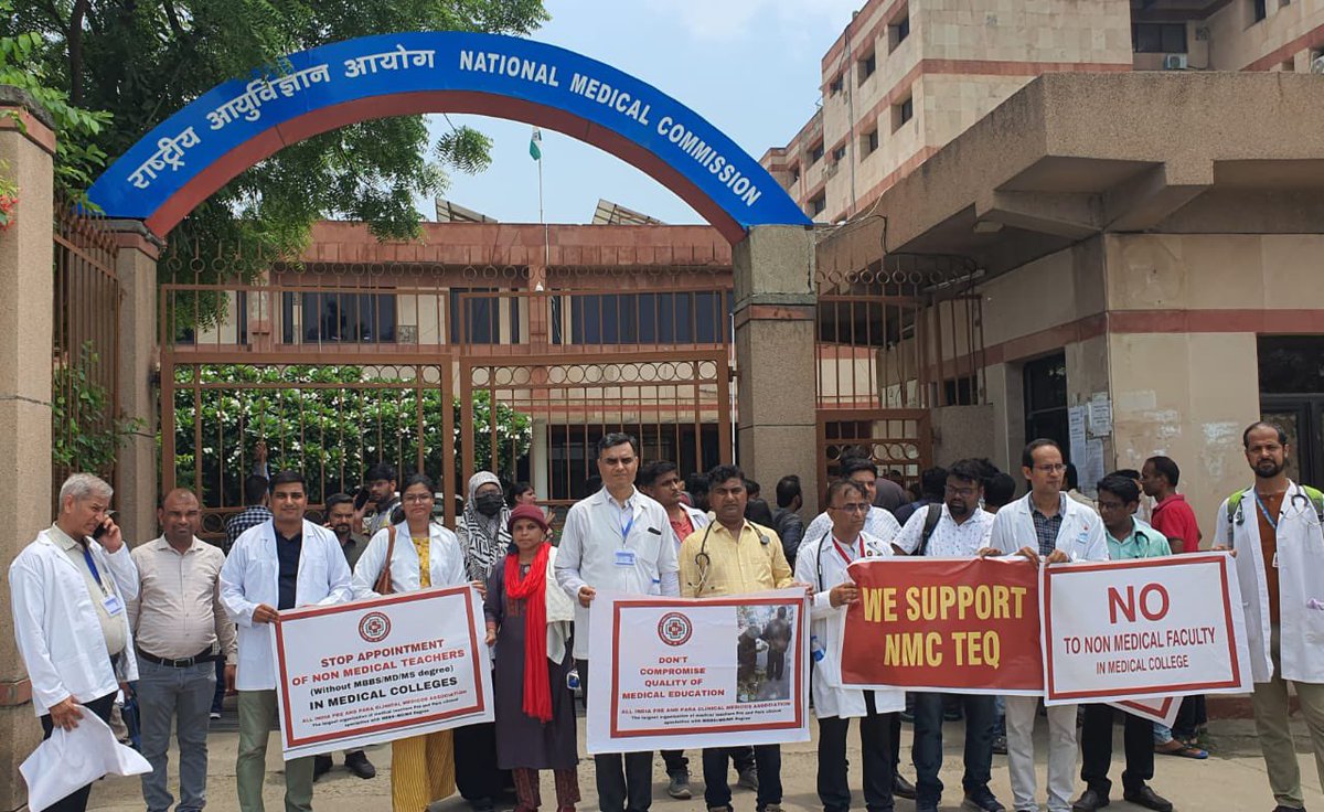 TMMAOfficial's tweet photo. Why would Govt take such a decision?!
#ZeroPercentile could just be a part of conspiracy at the helm of medical associations to fill Vacant Nonclinical PG seats with low merit undeserving candidates to replace meritorious deserving #MScMedicinePostgraduate Medical Teachers. 13/13 https://t.co/7nSqNfPDVI