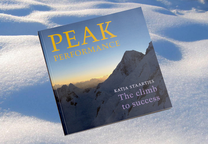 Het boek 'Peak Performance' (Engelse vertaling van 'Top Inspiratie') is herdrukt. Met dank aan <a href="/JBottenheft/">Justus Bottenheft</a>.
Info &amp; bestellen: katjastaartjes.nl/boeken/peak-pe…
De herdruk van 'Hoog spel', het verslag van m’n Everest-beklimming, volgt eind dit jaar. Evenals een e-book.
