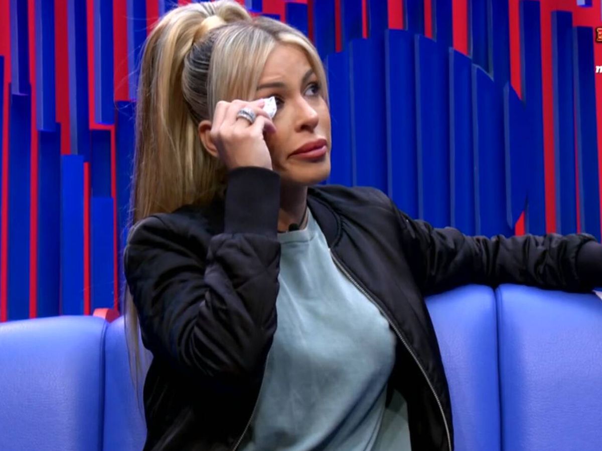 LAREVUELO53's tweet image. #GHVIP23S Oriana debería estar cancelada en todo tipo de red social, televisión y demás sitios que le den visibilidad. Es una persona despreciable y tremendamente agresiva. #GHVIP23S #GHVIP24S  Pero ahí sigue oye es una cosa jessi una señorita ORIANA CHONI MERDELLONA