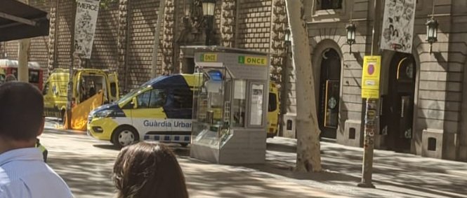 gubsplugt's tweet photo. Felicitacions als companys de #UREP i #UT1 de @GUBBarcelona i @semgencat així com tots els professionals que han intervingut en l'atropellament a les Rambles i han realitzat la recuperació RCP i col·laboració psicologia.
Uns grans professionals! 🙌 #ServeiPúblic #HeroisDelDia https://t.co/tN4rAfVDIs