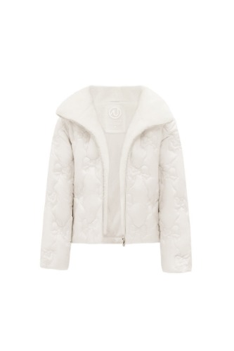 meltyeye's tweet photo. I just received Melting Bow quilted down jacket (MILK WHITE) | S / Milk White from Rick via Throne. Thank you! https://t.co/rFULwW2j8J #Wishlist #Throne https://t.co/kGQjURpbRs