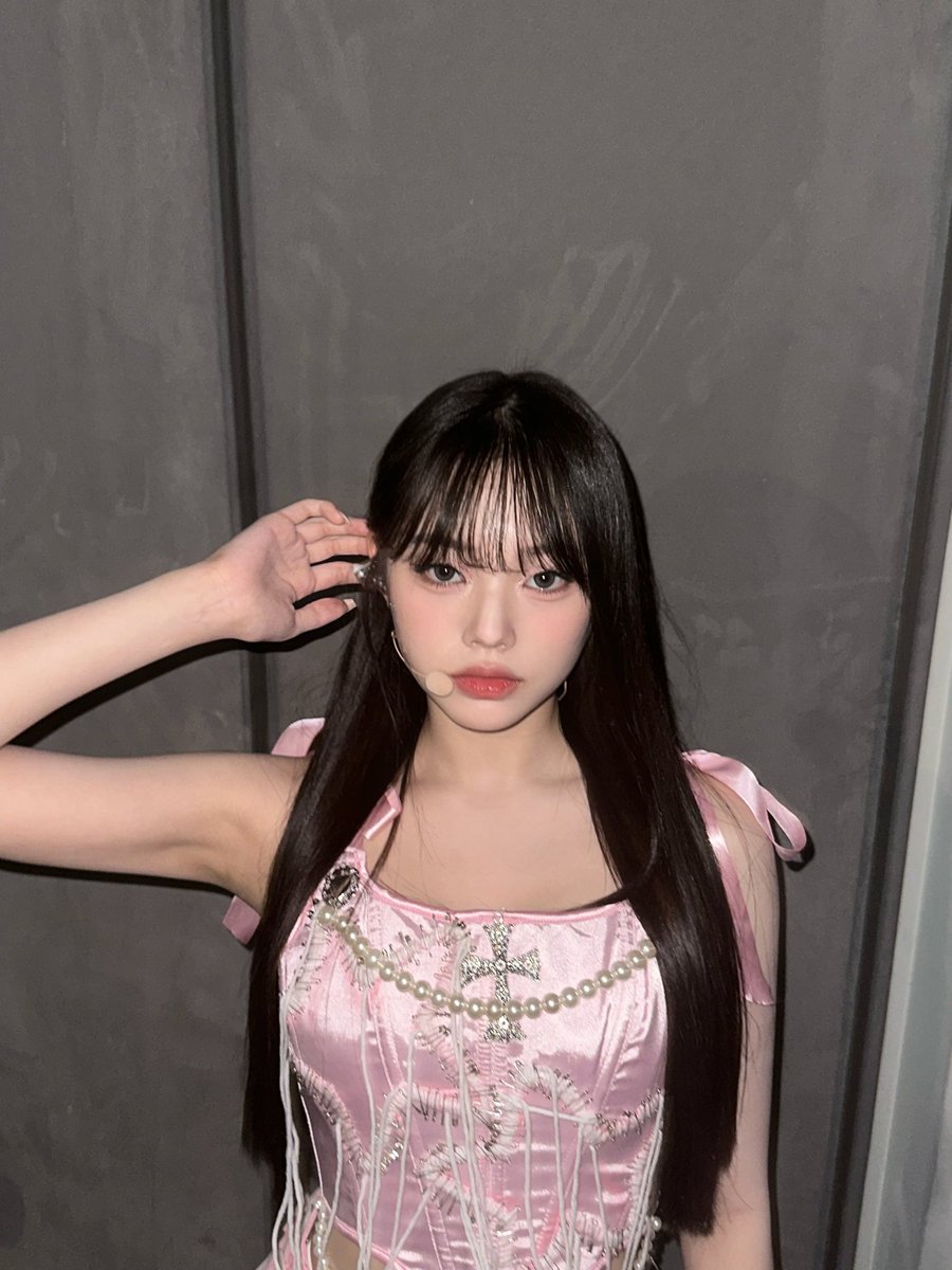 ボウン] ピンクいいね💞💓💕 #CLASSy #클라씨 #BOEUN