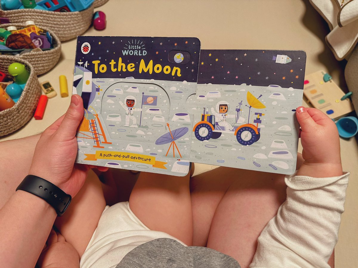9gagceo's tweet photo. If we want our children to read, read with them. 📖 https://t.co/KSagHMdqgP