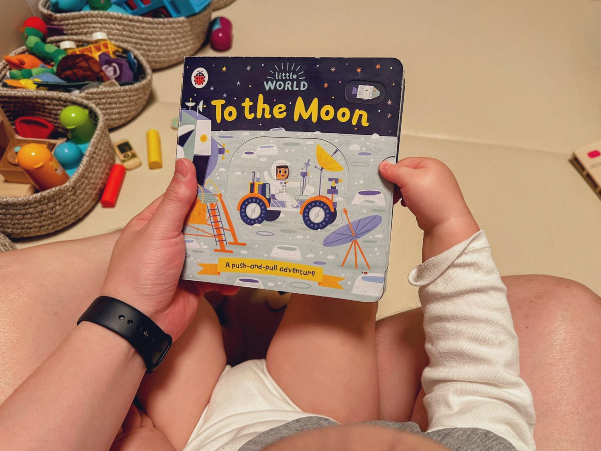 9gagceo's tweet photo. If we want our children to read, read with them. 📖 https://t.co/KSagHMdqgP