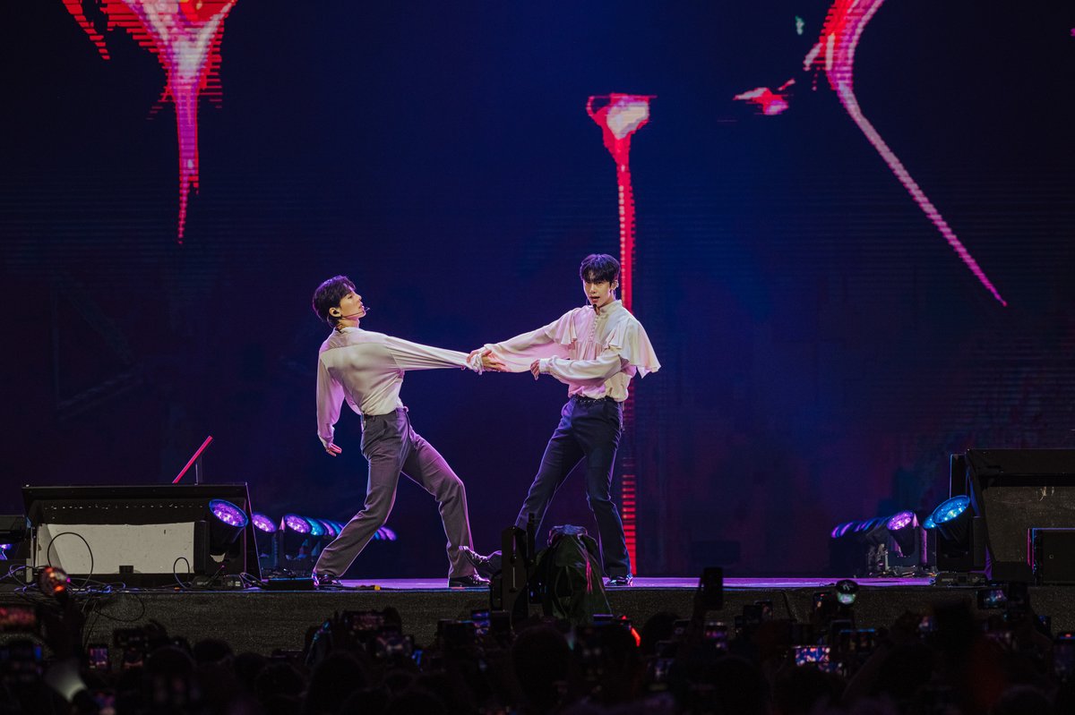 mykpopnation's tweet photo. 👑 The 3rd generation kings MONSTA X (SHOWNU X HYUNGWON) closed a very first #KPOPNation in Warsaw, Poland.

Thank you for being with us! ✨

📸 Hubert Grygielewicz https://t.co/JV2EcuGQsO