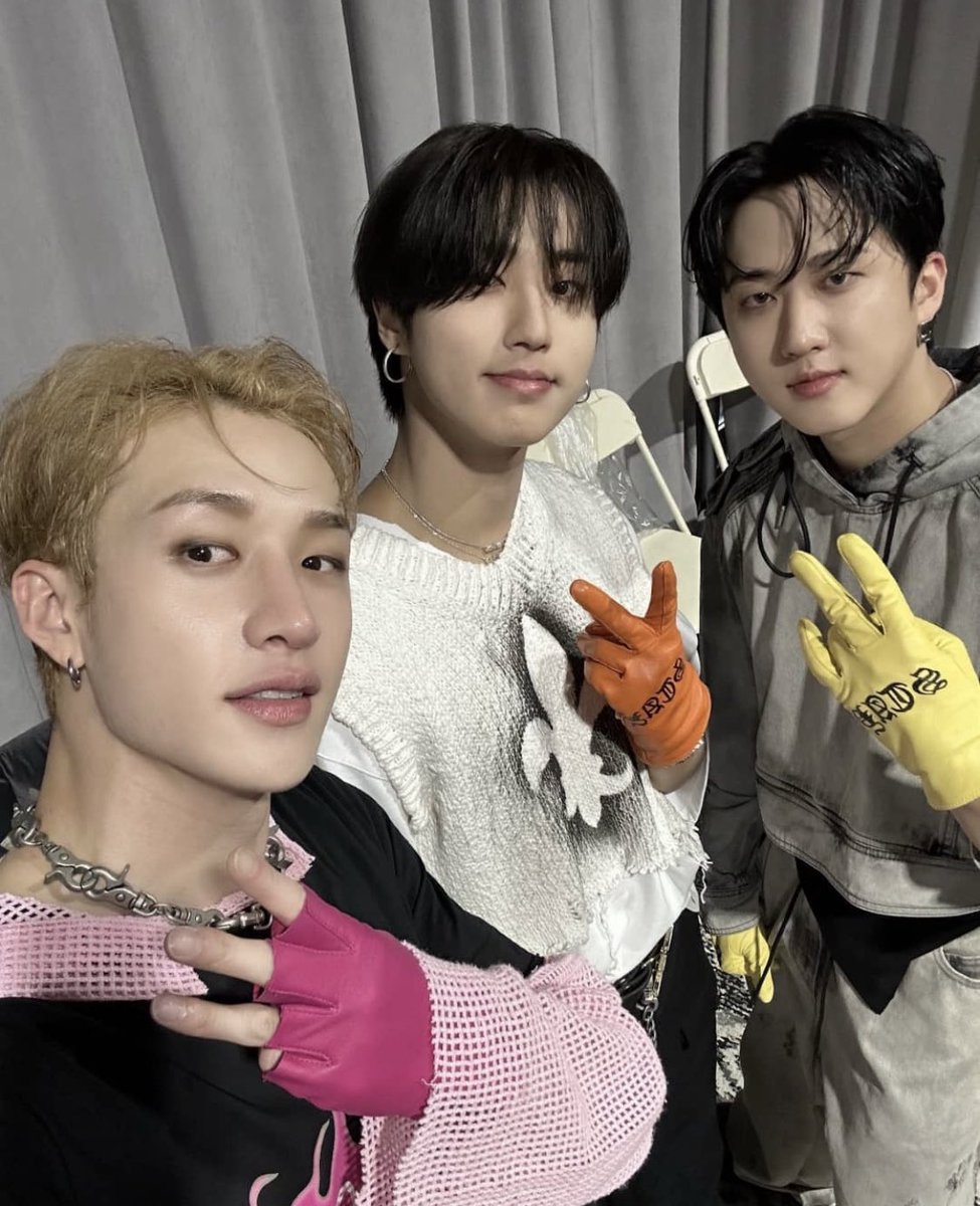 kmsnmn_minsung's tweet photo. 3RACHAがスキズ垢じゃなくて3RACHA垢に投稿するのエモすぎんか(尊) https://t.co/uAheM5M930