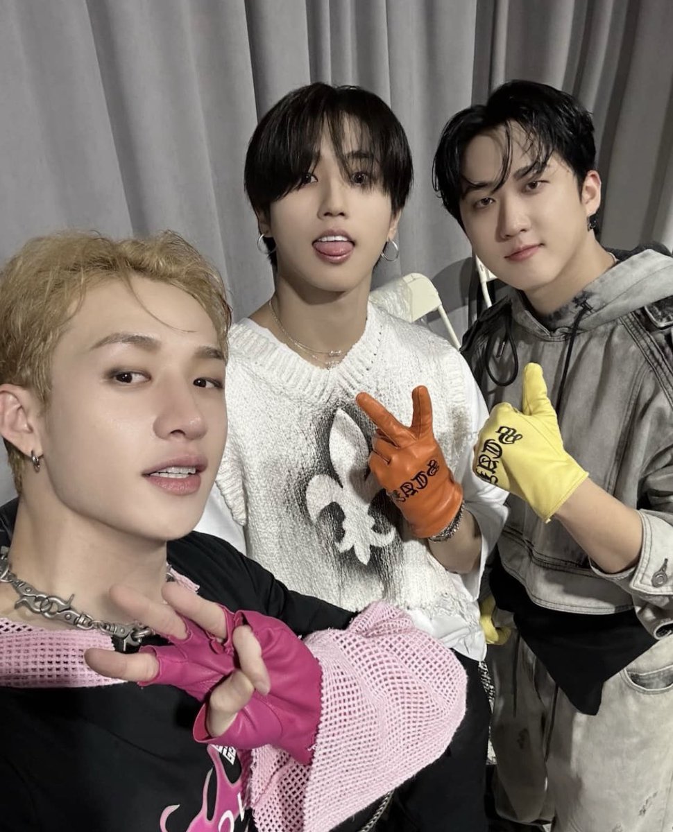 kmsnmn_minsung's tweet photo. 3RACHAがスキズ垢じゃなくて3RACHA垢に投稿するのエモすぎんか(尊) https://t.co/uAheM5M930