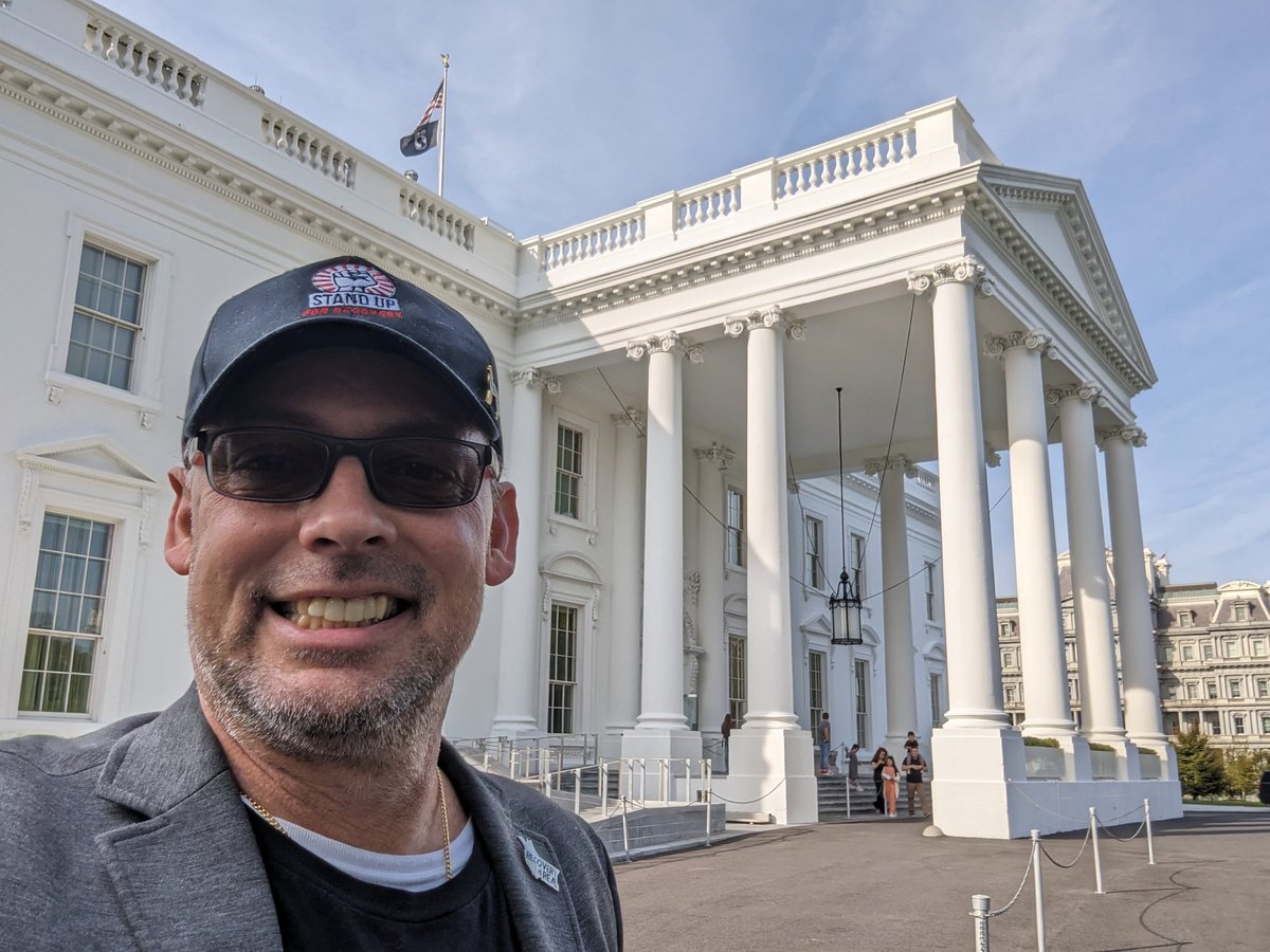 Randerson041's tweet photo. Taking a tour of The @WhiteHouse was definitely a bucket list item ✅ 

#WeDoRecover #RecoveryVoicesMatter #RecoveryMonth #RecoveryIsReal #RecoveryIsPossible #RecoveryWork #ThisIsWhatRecoveryLooksLike https://t.co/oEOjQ9koQe
