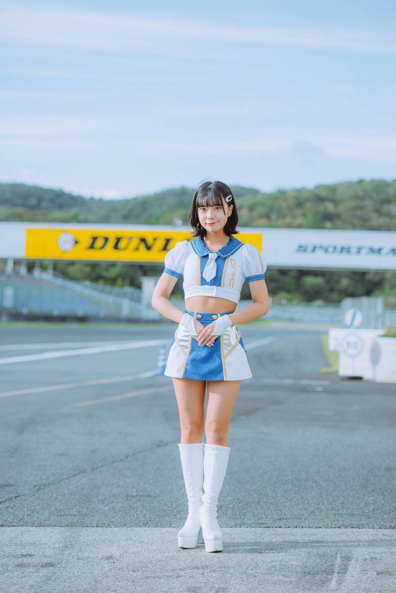 kuuso_suzu's tweet photo. サーキットクイーン✨
#岡山国際サーキット #全日本ロードレース https://t.co/2Cp3BvNgxL