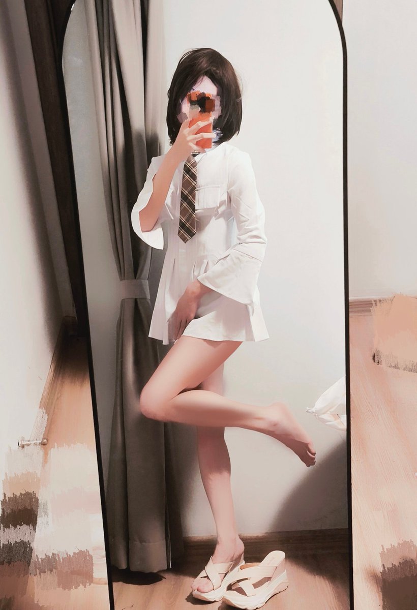 cc24551267's tweet photo. #伪娘 #CD #ts #雌堕 #男娘 #人妖  #男娘肉便器 #cd #恋足舔脚  #恋足癖  #足控福利  看看腿子，又是想要被抱起来做爱的一个晚上～ https://t.co/vCFAySVD8G
